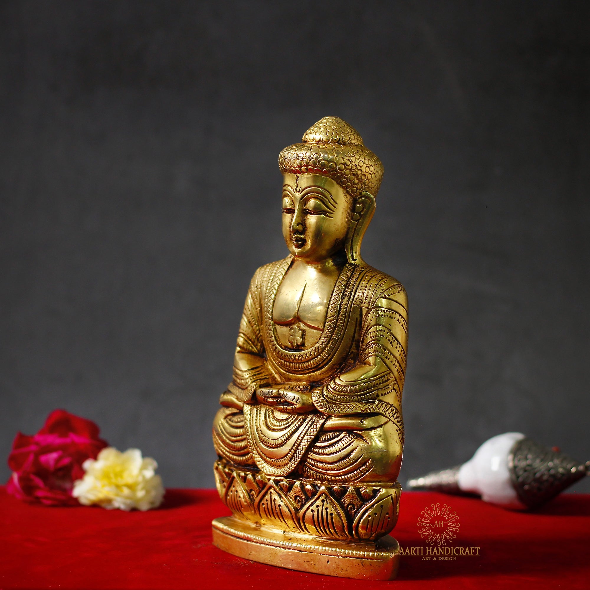 Brass Meditating Buddha In 8 Inches