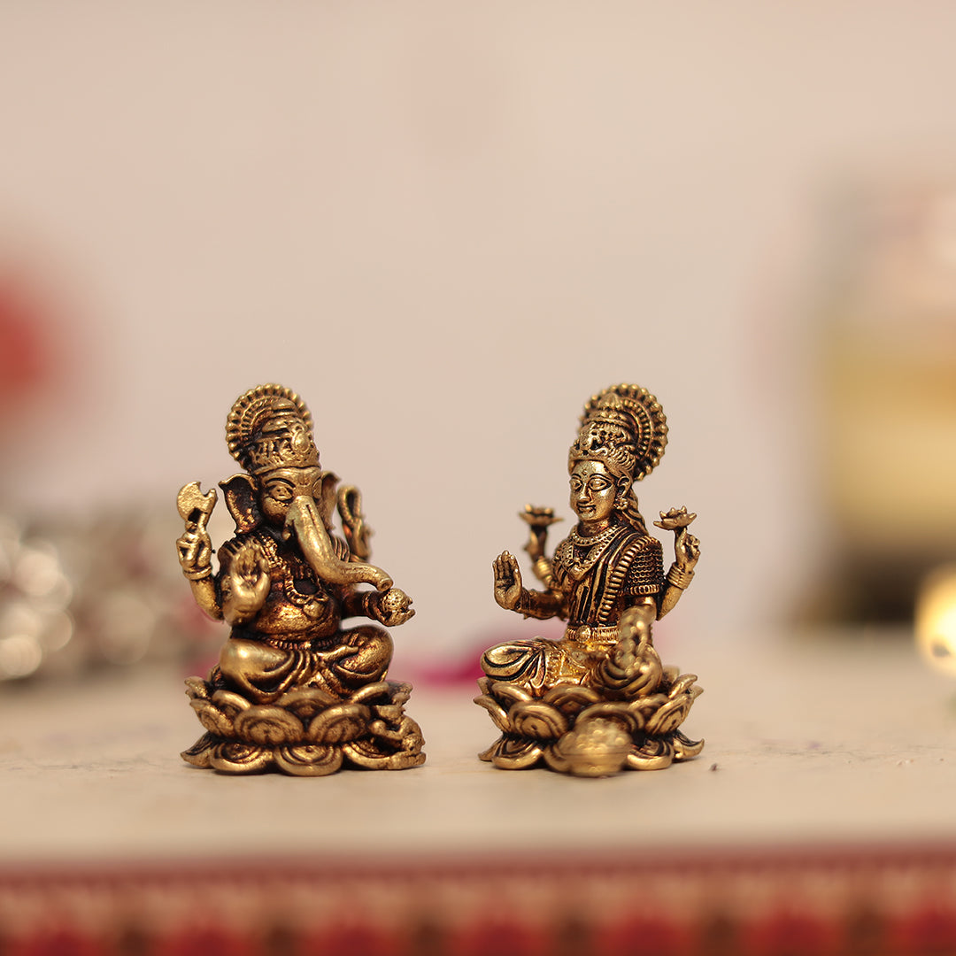 Beautiful Detailed Lakshmi Ganesh Pair for Pooja/Car Dashboard/For Gift in 1 Inches