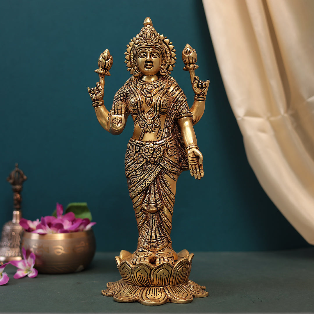 Brass Lord Vishnu and Godess Lakshmi Idol Set In Big Size