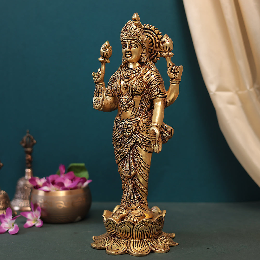 Brass Lord Vishnu and Godess Lakshmi Idol Set In Big Size