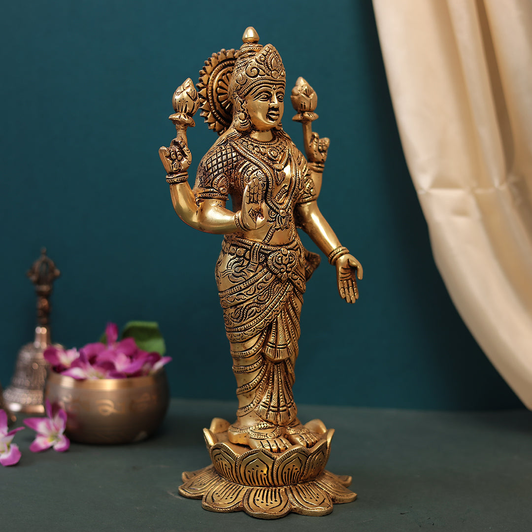 Brass Lord Vishnu and Godess Lakshmi Idol Set In Big Size