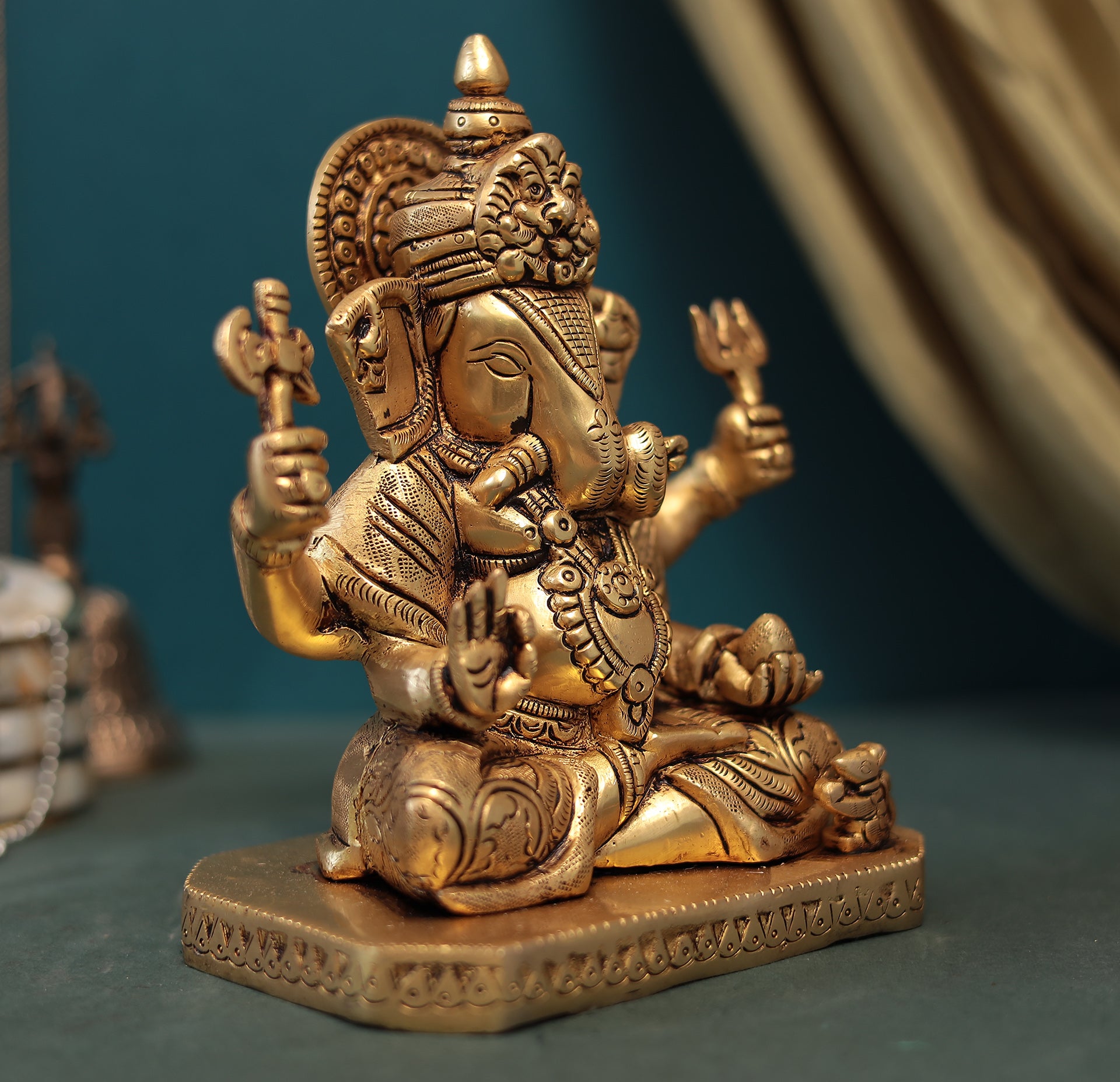 Brass Lord Ganesha In 7 Inches (17.78 Cm)