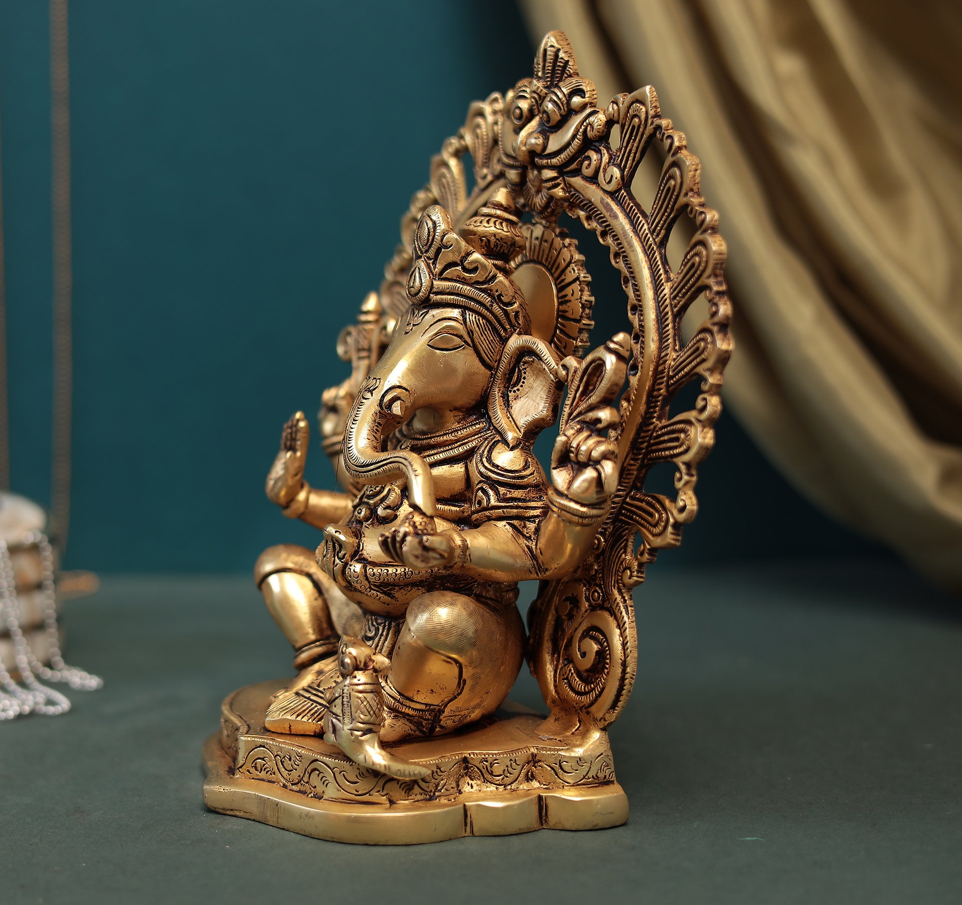 Auspicious Brass Lord Ganesha With Left Trunk In 9 Inches (22.86 Cm)