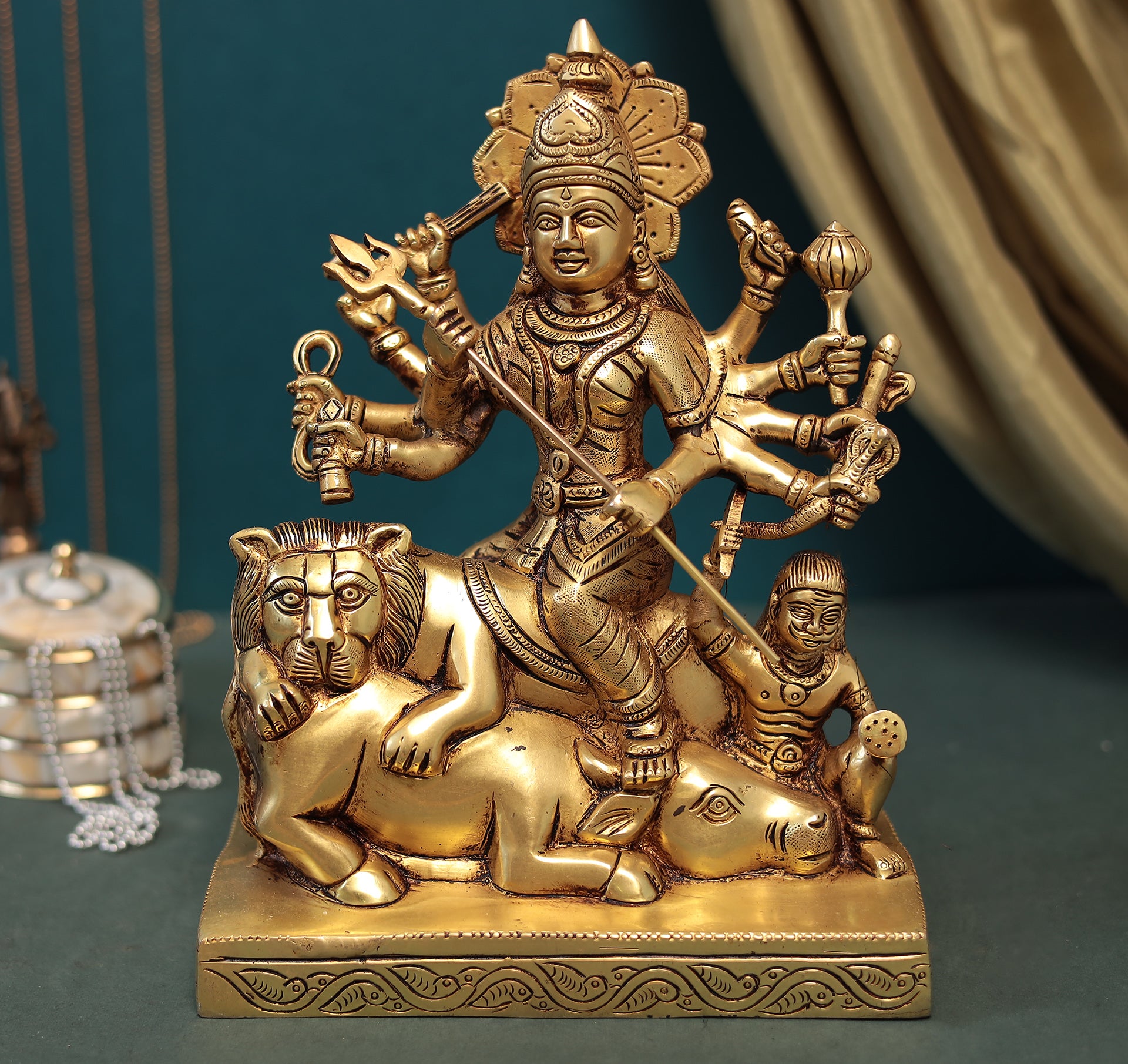 Brass Durga Maa Idol/Mahishasura Mardini Idol In 10 Inches (25.5 Cms)