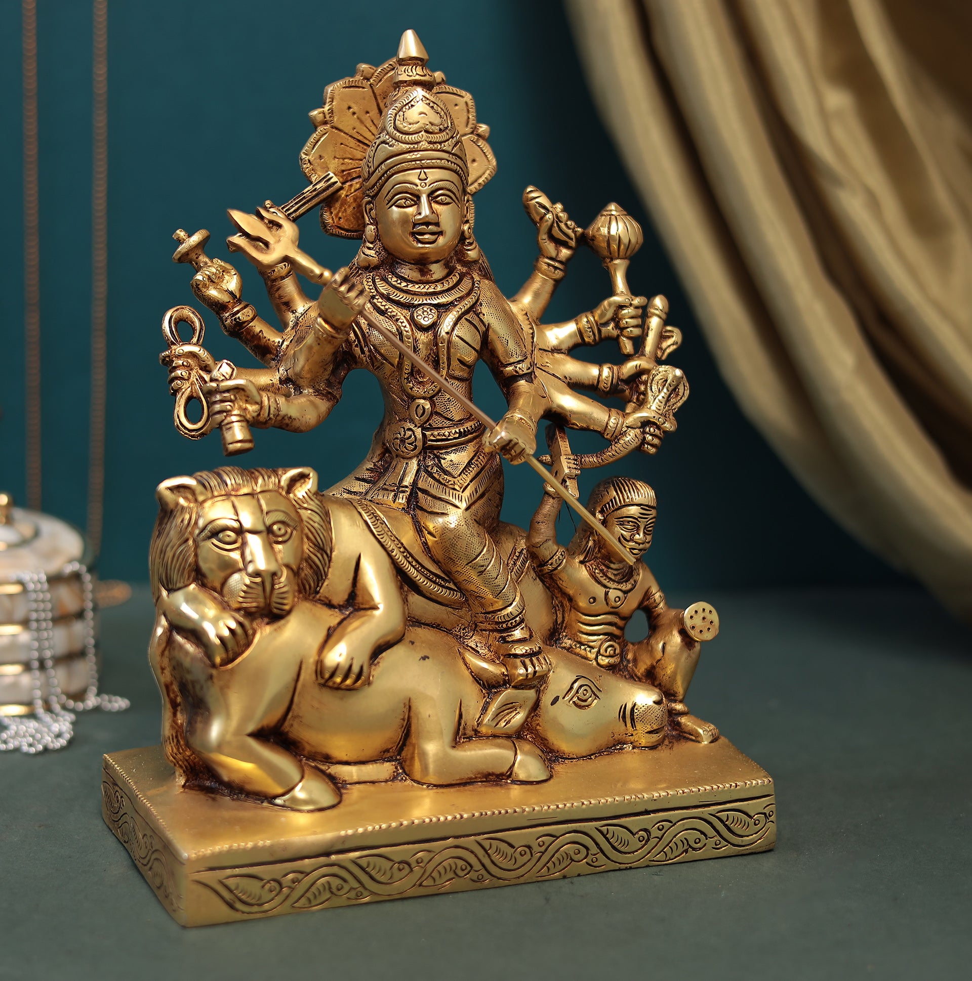 Brass Durga Maa Idol/Mahishasura Mardini Idol In 10 Inches (25.5 Cms)