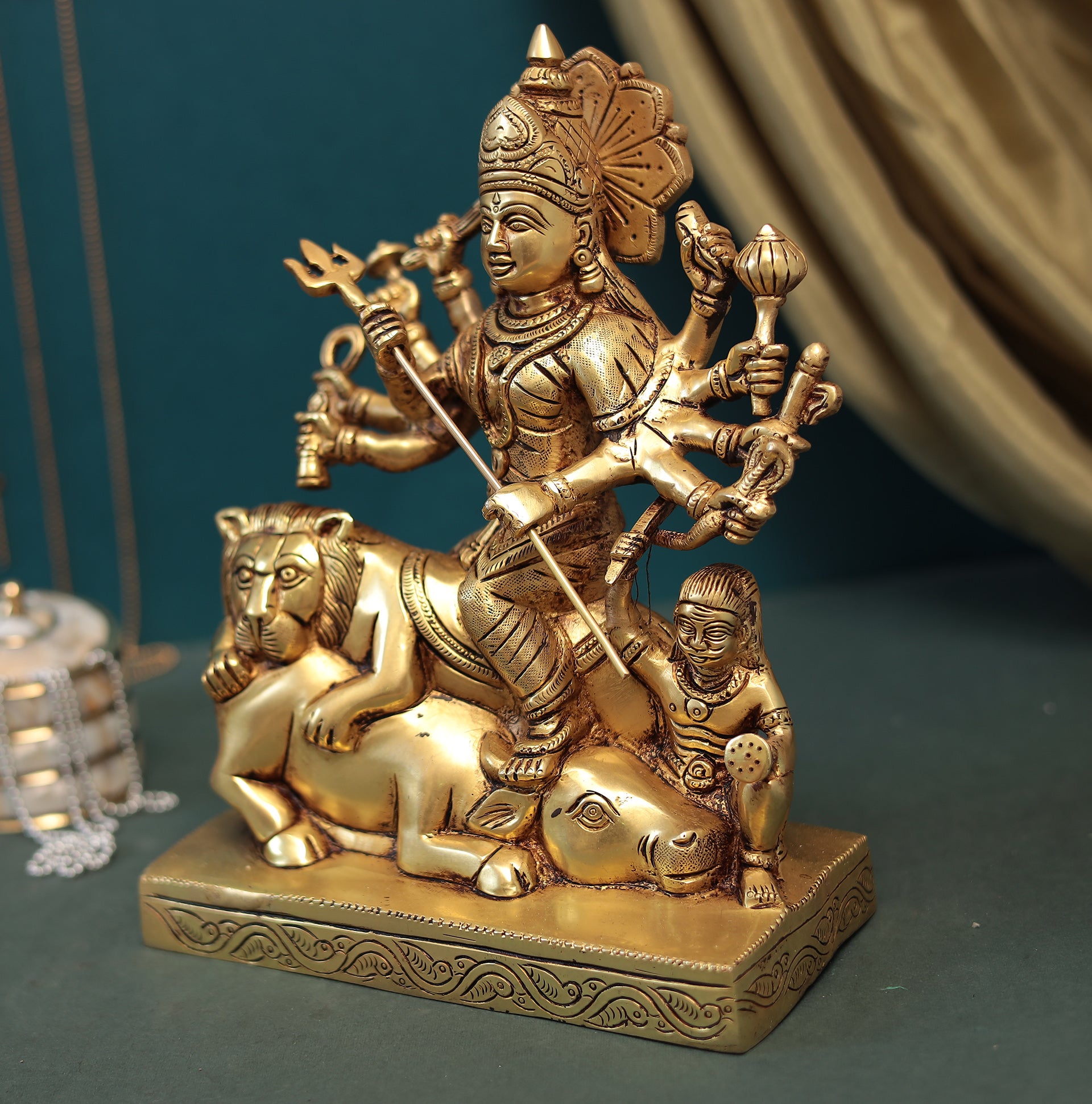 Brass Durga Maa Idol/Mahishasura Mardini Idol In 10 Inches (25.5 Cms)