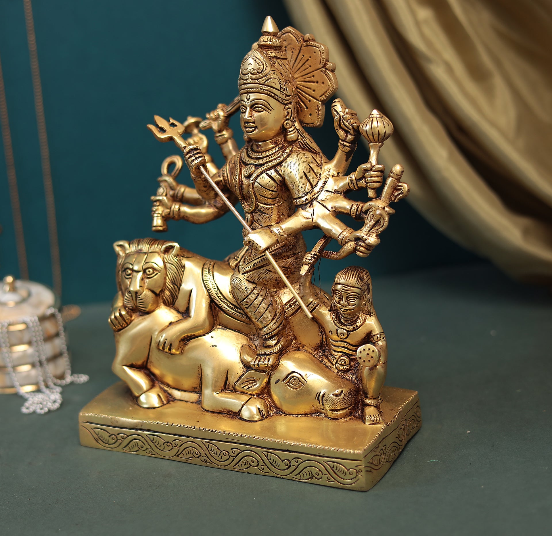 Brass Durga Maa Idol/Mahishasura Mardini Idol In 10 Inches (25.5 Cms)