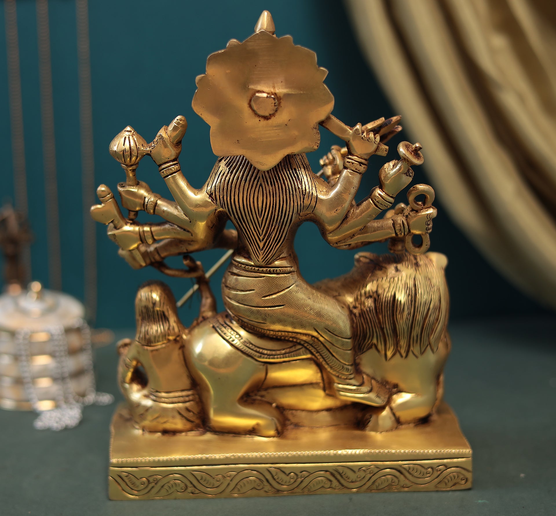 Brass Durga Maa Idol/Mahishasura Mardini Idol In 10 Inches (25.5 Cms)