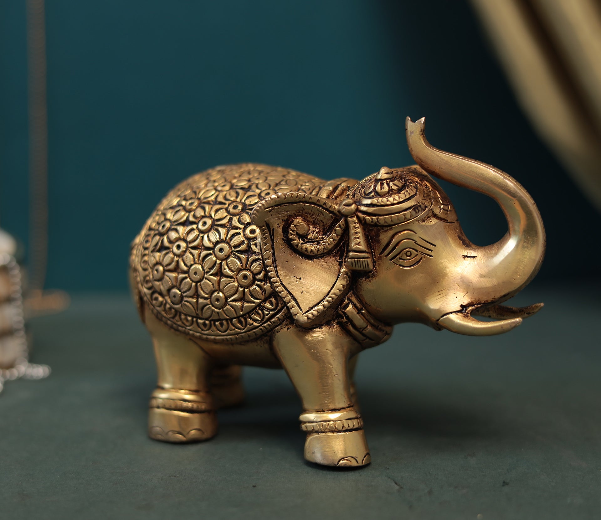 Superfine Brass Elephant Figurine In 5 Inch (12.7 Cm)