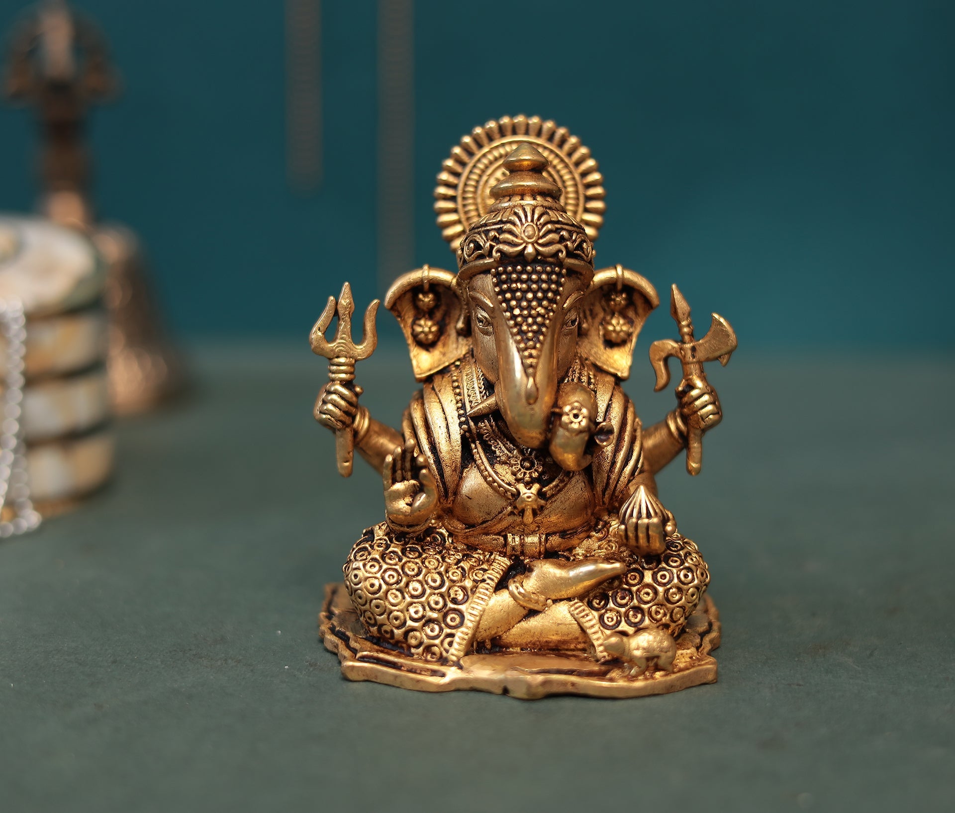 Superfine Brass Lord Ganesha/Vigneshwara Idol In 4 Inches