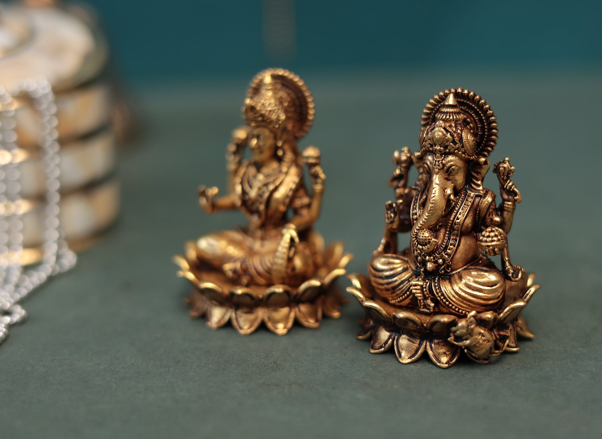 Pure Brass Antique Finish Lakshmi Ganesh Pair In 3"