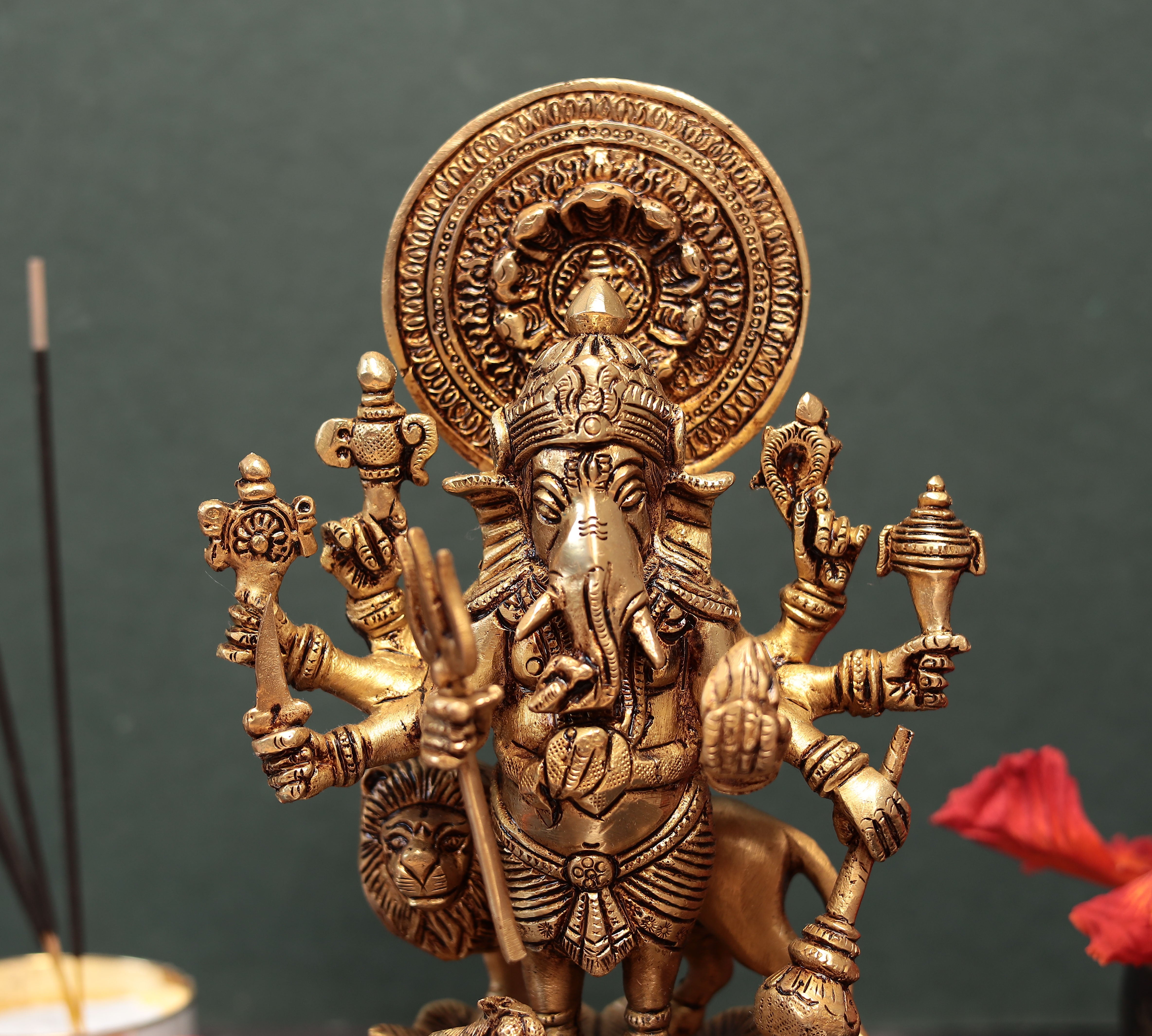 Subh Dhrishti Vinayagar/Ganesha With 8 Arms In 9 Inches