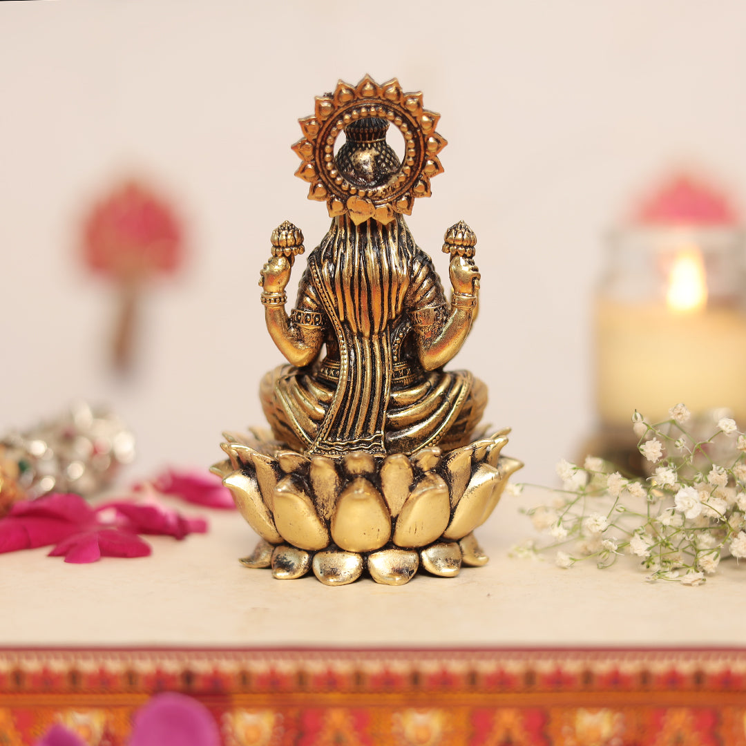 Lakshmi and Ganesh Pair Sitting On Lotus - 4.5 Inches