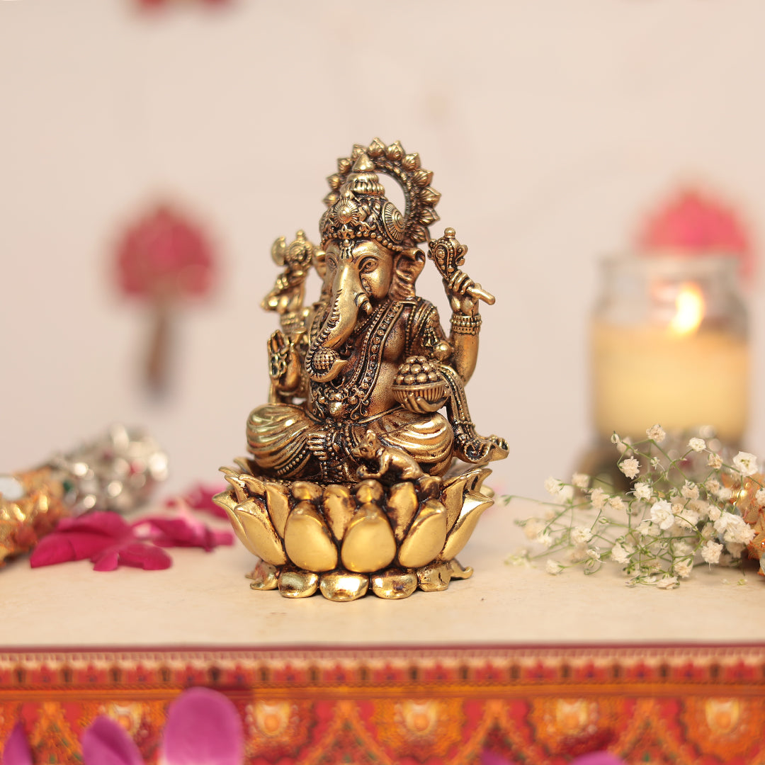 Lakshmi and Ganesh Pair Sitting On Lotus - 4.5 Inches