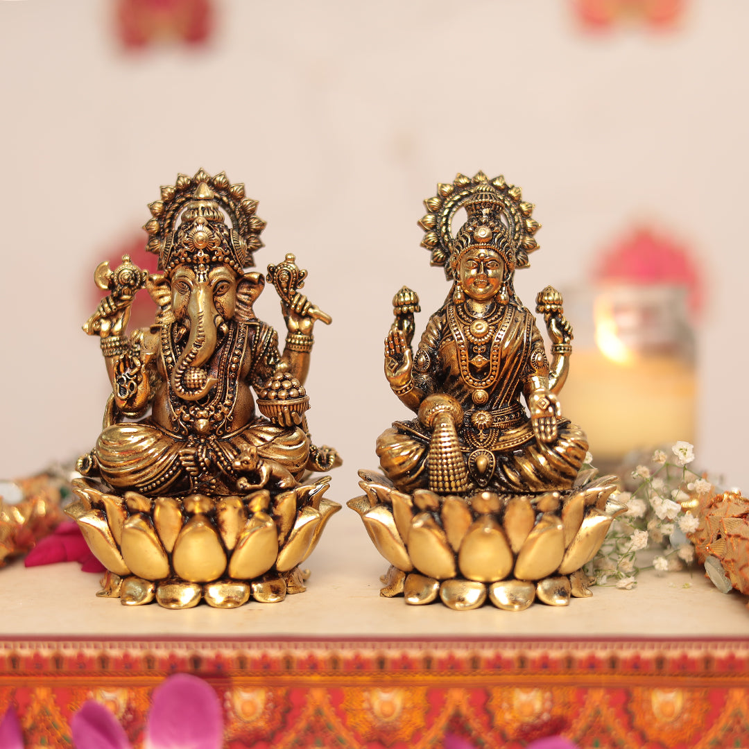 Lakshmi and Ganesh Pair Sitting On Lotus - 4.5 Inches