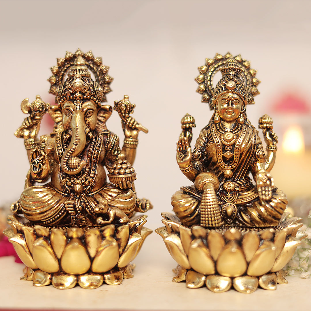 Lakshmi and Ganesh Pair Sitting On Lotus - 4.5 Inches