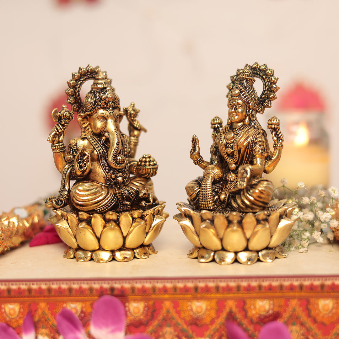 Lakshmi and Ganesh Pair Sitting On Lotus - 4.5 Inches