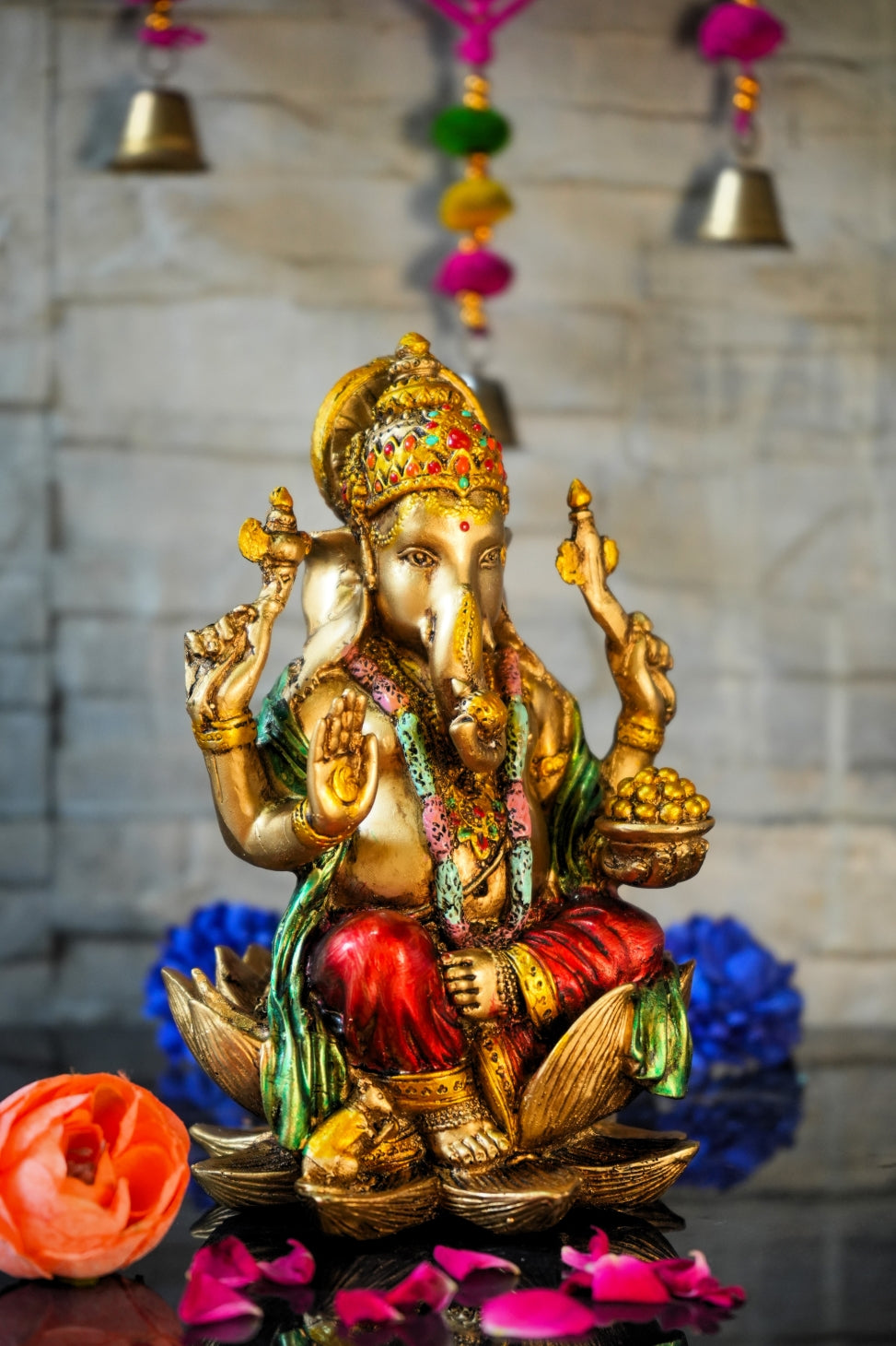 Lotus Ganesh Idol In 7.5 Inches