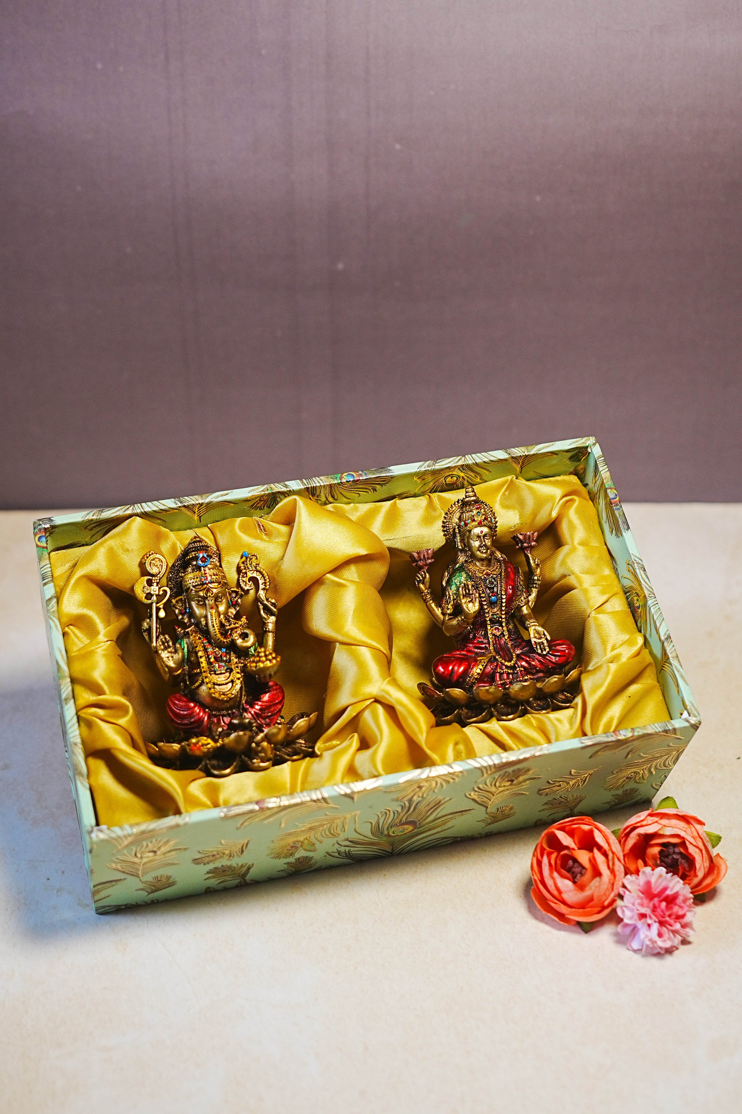 Ganesh Lakshmi Gift Box: Divine Blessings in a Hamper